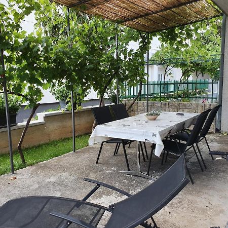 וודיצה Gulin Apartments מראה חיצוני תמונה