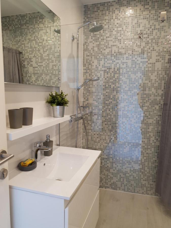 וודיצה Gulin Apartments מראה חיצוני תמונה