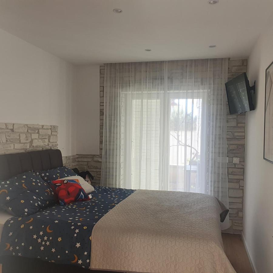 וודיצה Gulin Apartments מראה חיצוני תמונה