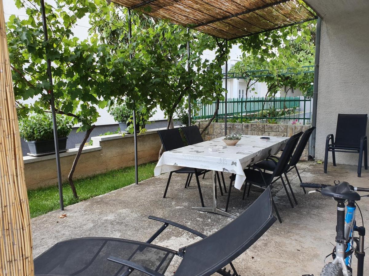 וודיצה Gulin Apartments מראה חיצוני תמונה