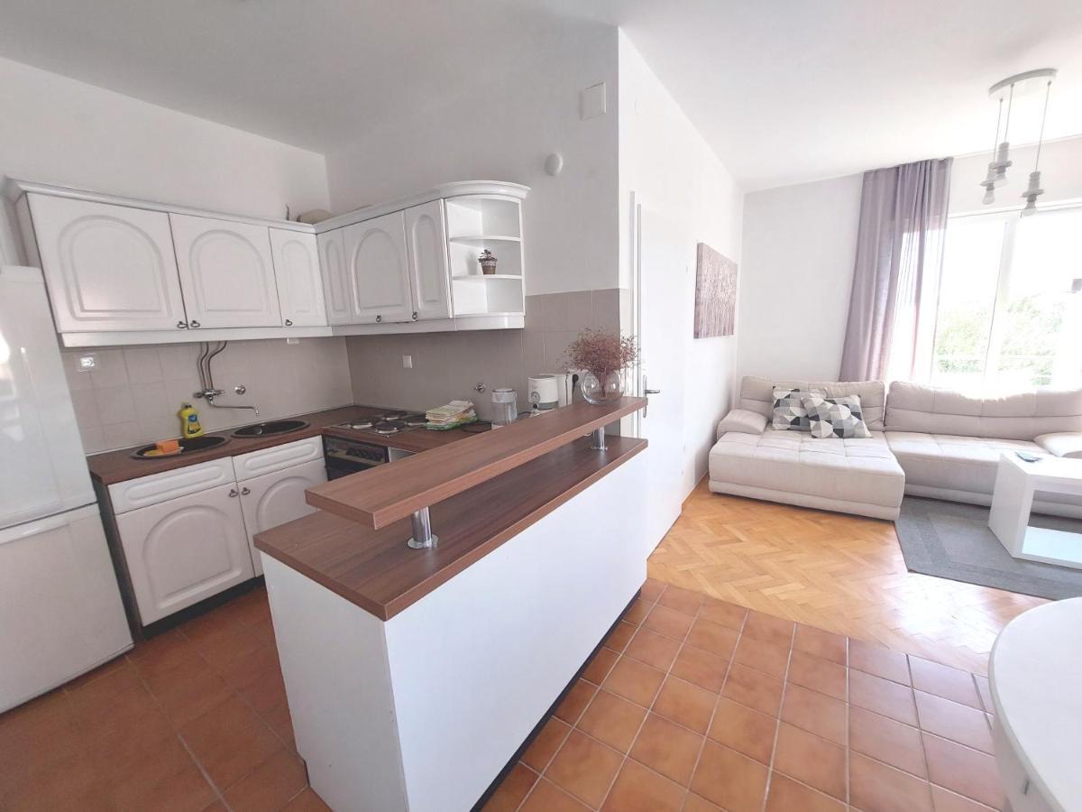 וודיצה Gulin Apartments מראה חיצוני תמונה